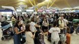 airport passengers in line