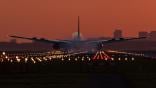 Boeing 777-300 lands at Schiphol