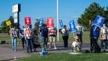 workers on strike